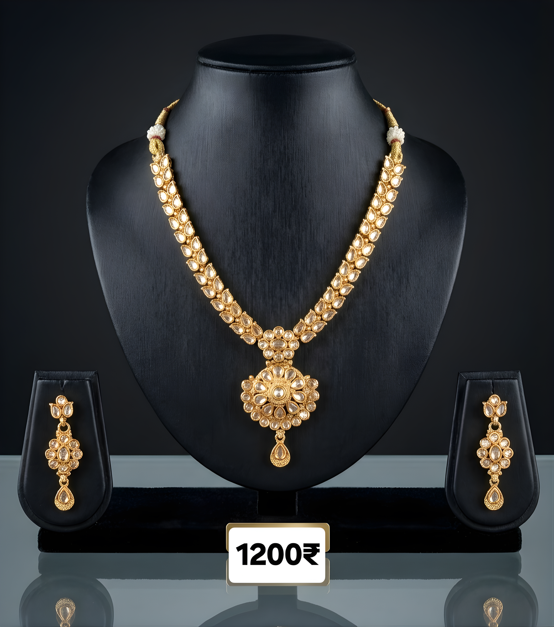 REVERSE AMERICAN DIAMOND TRADTIONAL NECKLACE